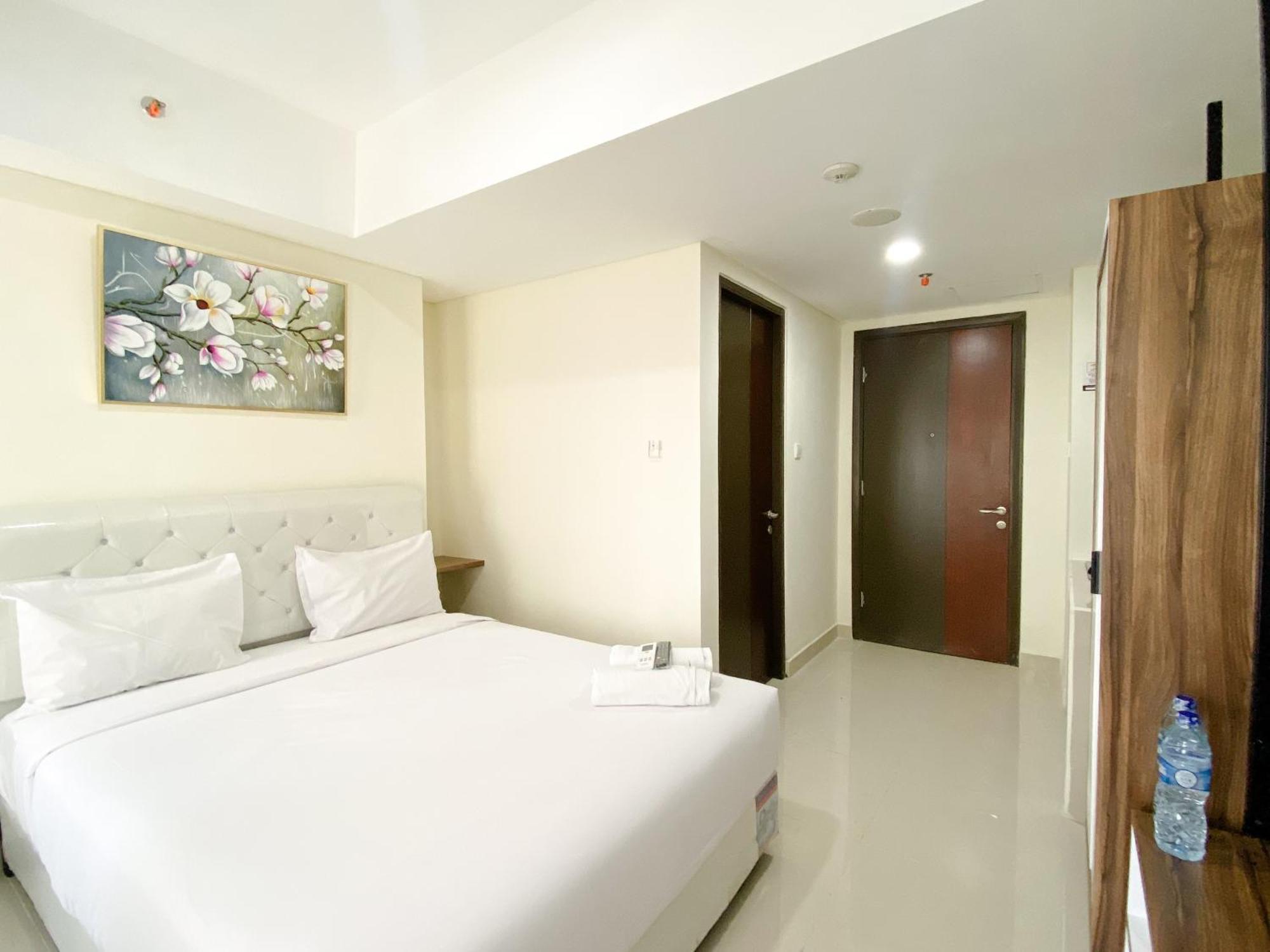 Homey And Cozy Stay Studio Room Pollux Chadstone Apartment By Travelio Cikarang Ngoại thất bức ảnh